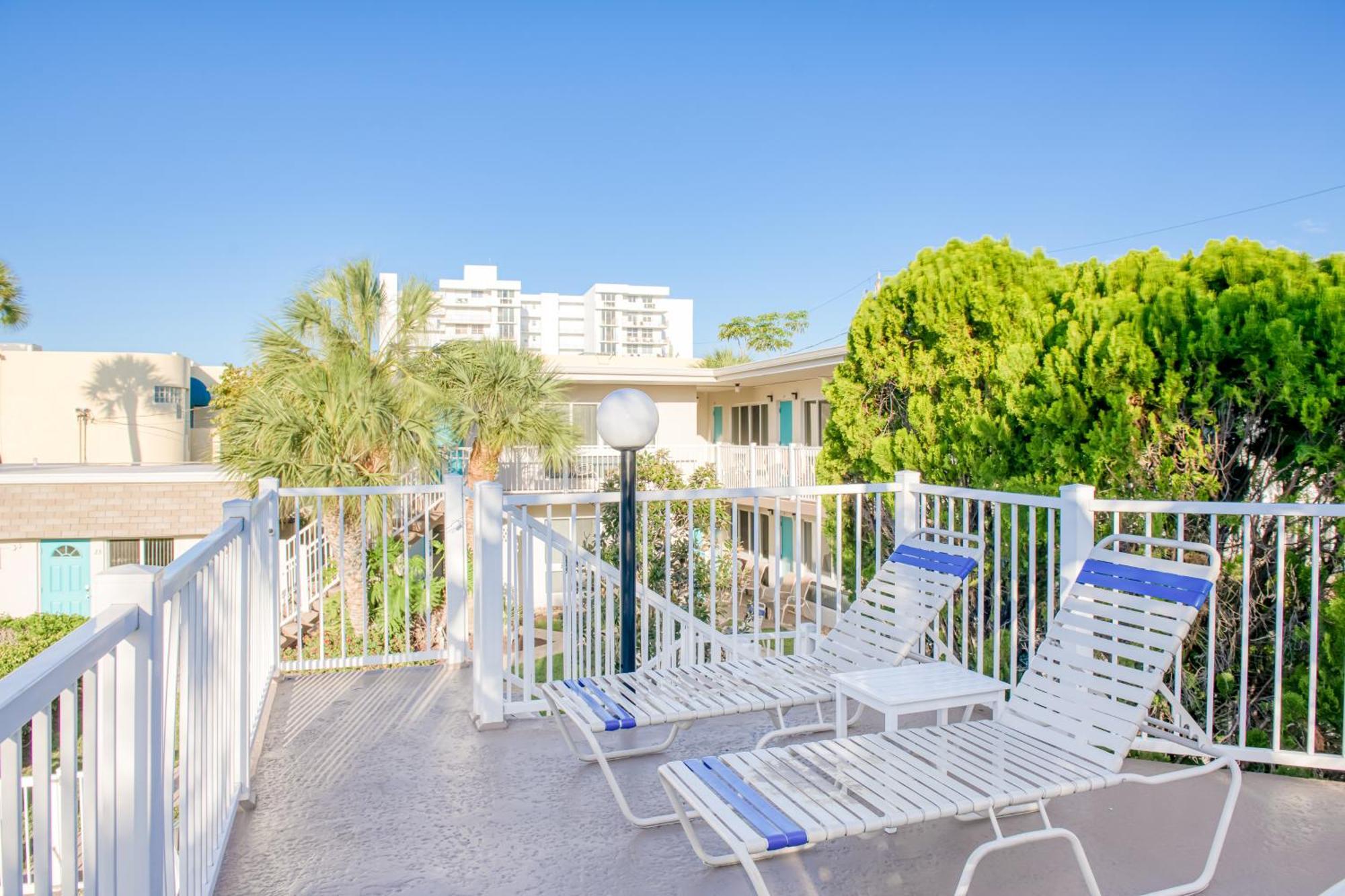 Floranada Condos بومبانو بيتش الغرفة الصورة